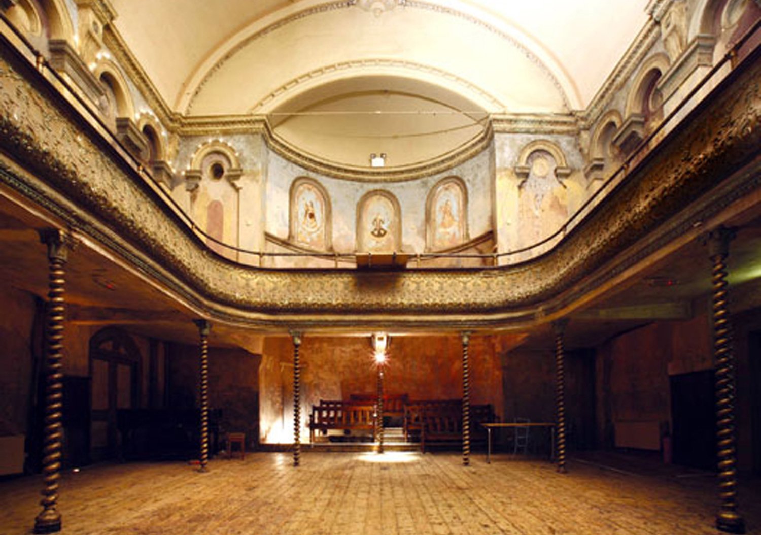 You are currently viewing Wilton’s Music Hall